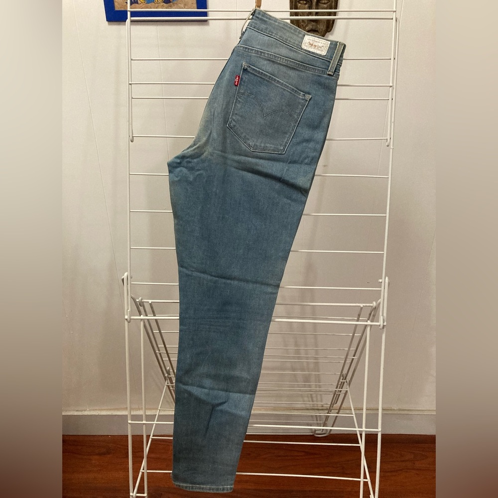 Levi’s Hi Rise Skinny Jeans Light Wash